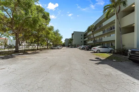 1638 Embassy Drive West Palm Beach FL 33401