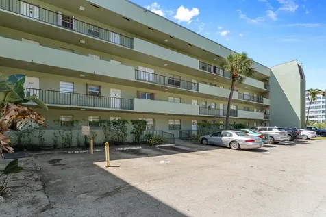 1638 Embassy Drive West Palm Beach FL 33401