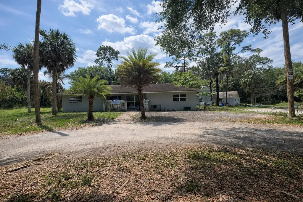 481 S 56th Terrace Terrace S West Palm Beach FL 33415