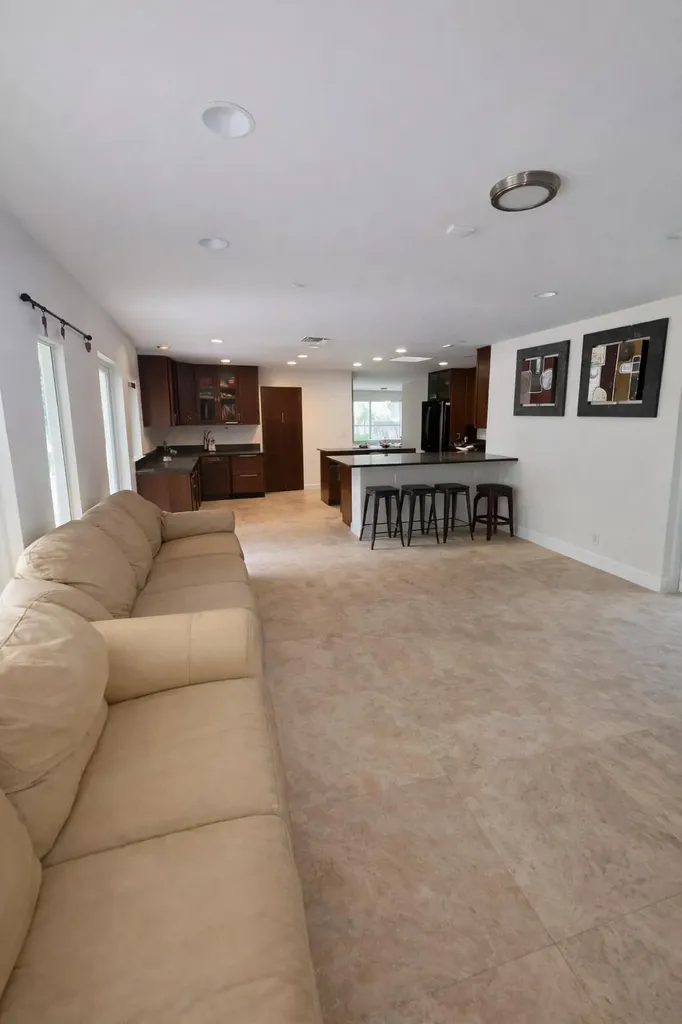 481 S 56th Terrace Terrace S West Palm Beach FL 33415