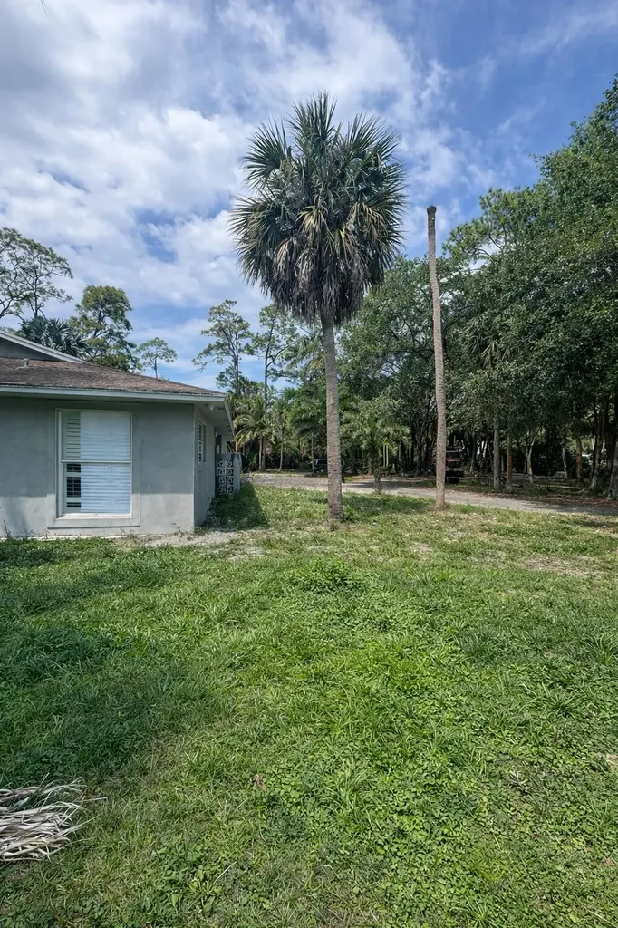 481 S 56th Terrace Terrace S West Palm Beach FL 33415