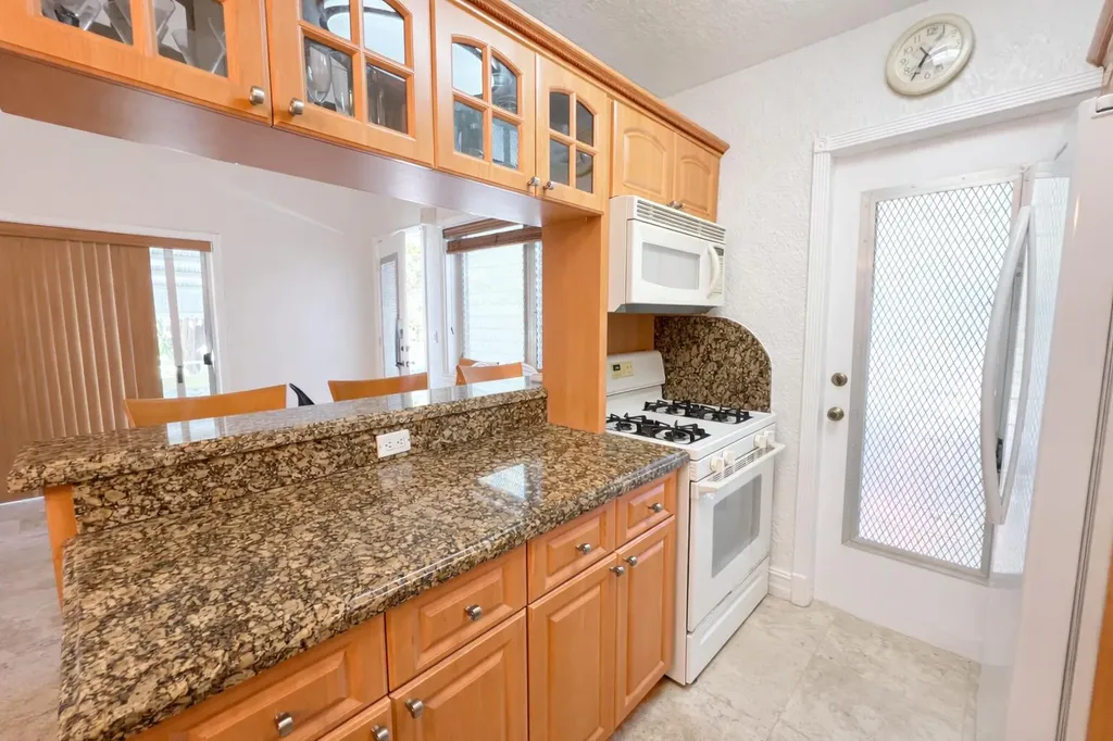 655 Meridian Avenue Miami Beach FL 33139