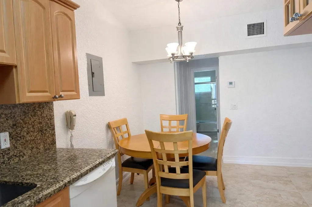 655 Meridian Avenue Miami Beach FL 33139