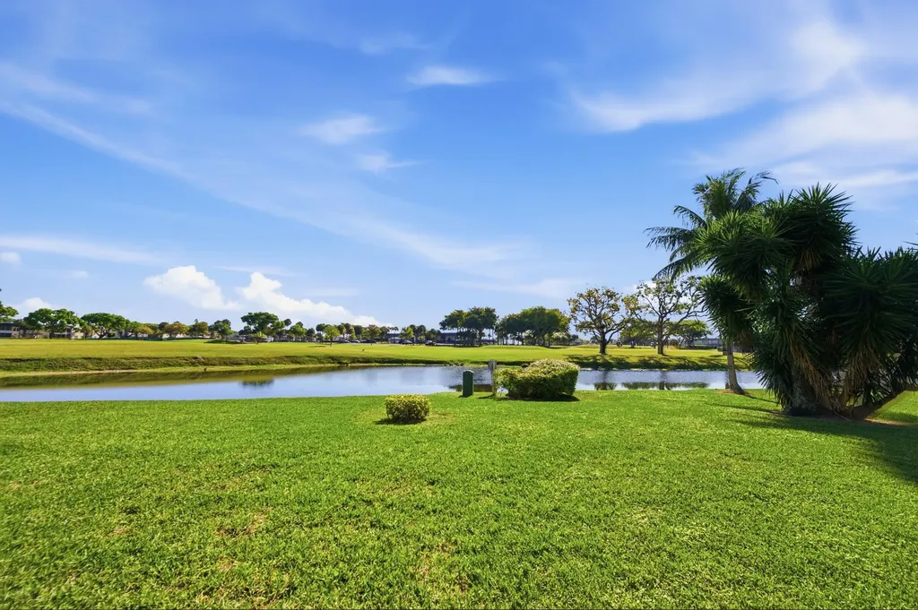 129 Piedmont C Delray Beach FL 33484