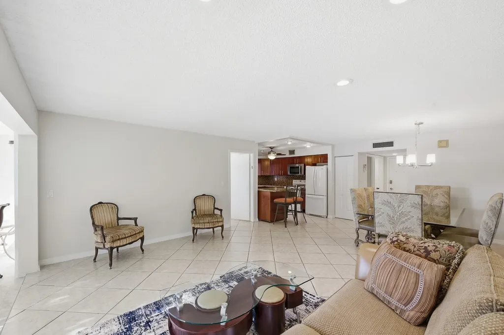 129 Piedmont C Delray Beach FL 33484