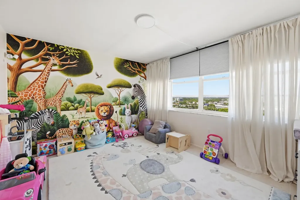 18011 Biscayne Boulevard Aventura FL 33160