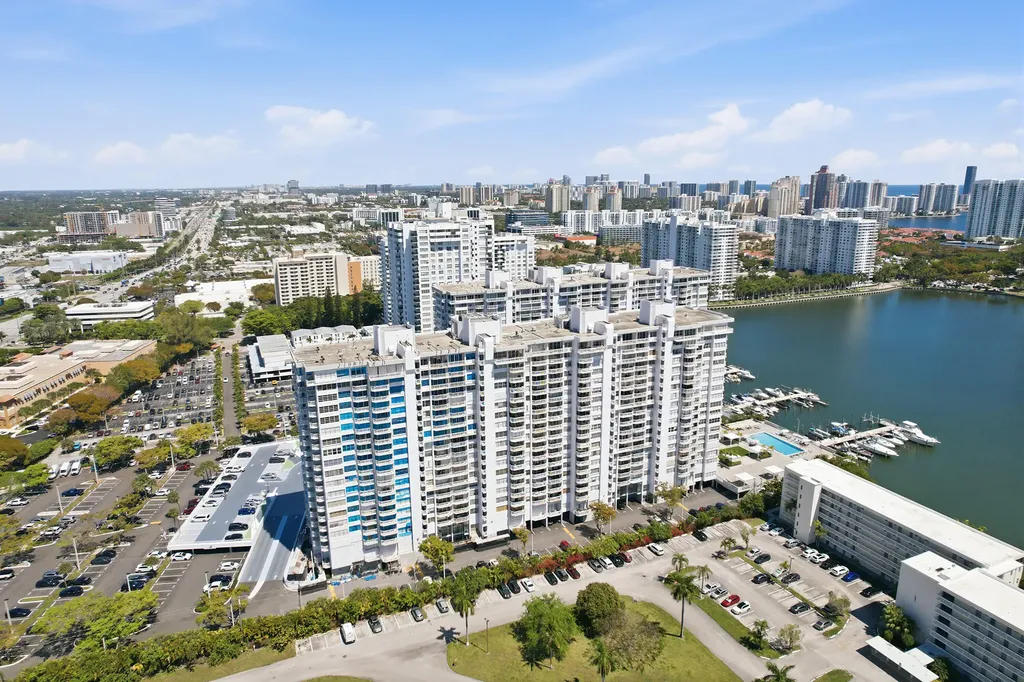 18011 Biscayne Boulevard Aventura FL 33160