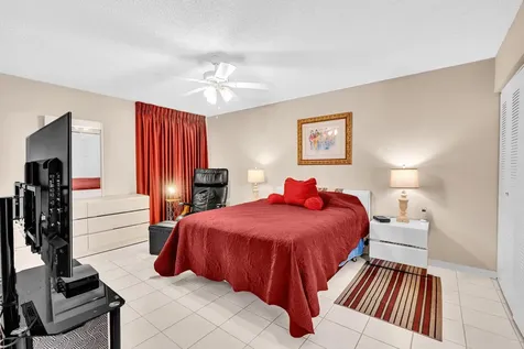 7235 S Devon Drive Tamarac FL 33321
