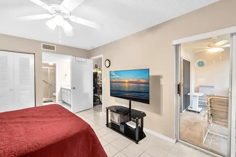 7235 S Devon Drive Tamarac FL 33321