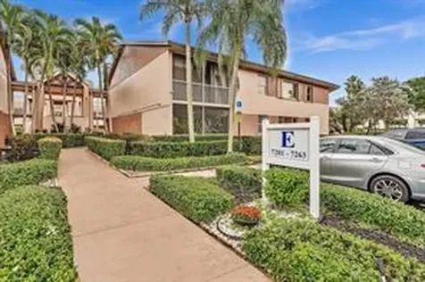 7235 S Devon Drive Tamarac FL 33321