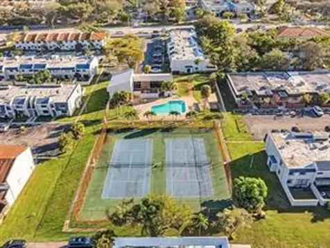 7235 S Devon Drive Tamarac FL 33321