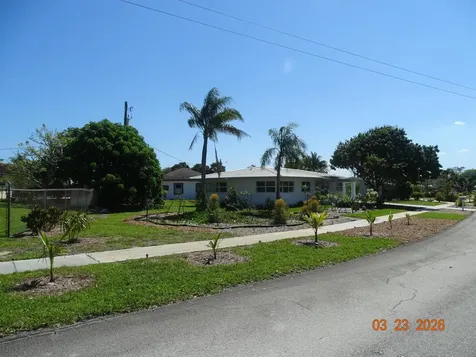 4822 NW 2nd Terrace Boca Raton FL 33431