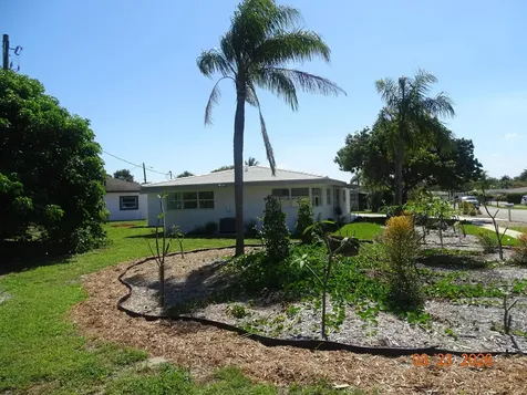 4822 NW 2nd Terrace Boca Raton FL 33431
