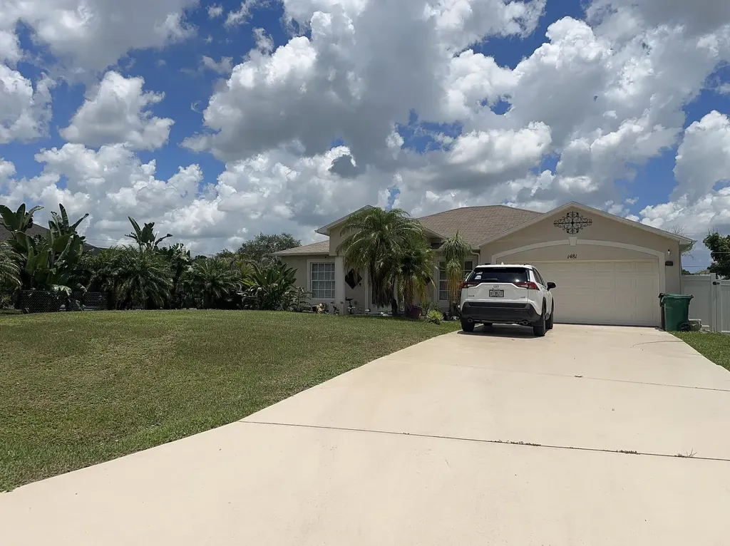 1481 SW Dow Lane Port St Lucie FL 34953