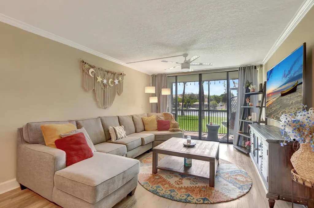 14 Royal Palm Way Boca Raton FL 33432