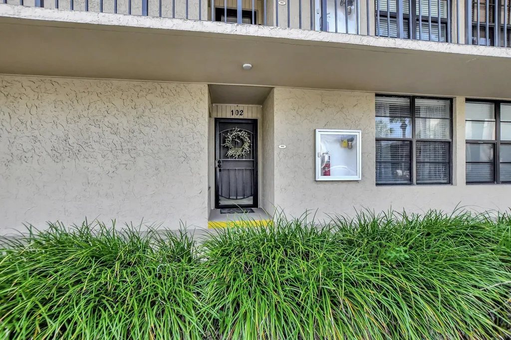 14 Royal Palm Way Boca Raton FL 33432