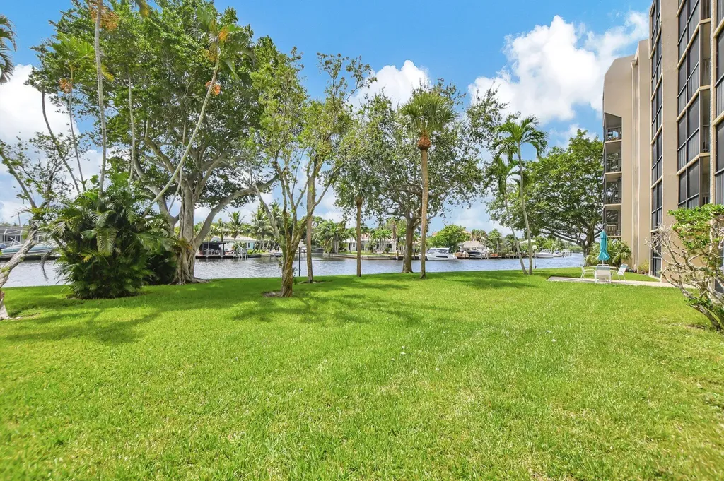 14 Royal Palm Way Boca Raton FL 33432
