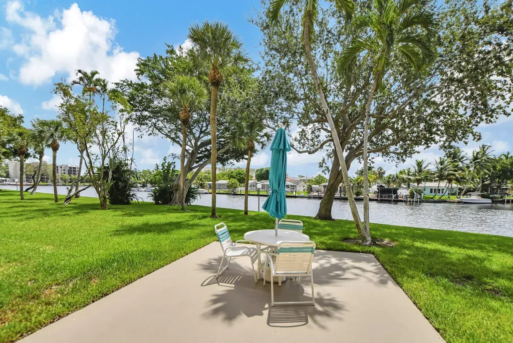 14 Royal Palm Way Boca Raton FL 33432