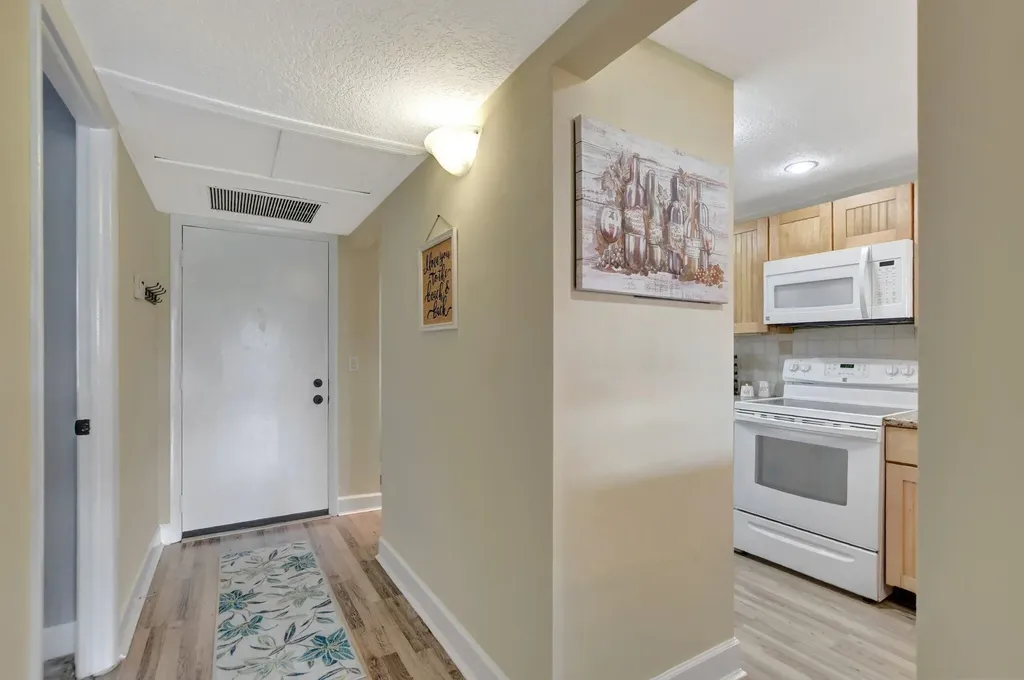 14 Royal Palm Way Boca Raton FL 33432