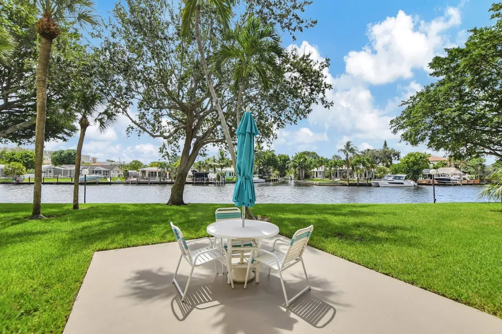 14 Royal Palm Way Boca Raton FL 33432