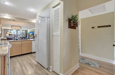 14 Royal Palm Way Boca Raton FL 33432