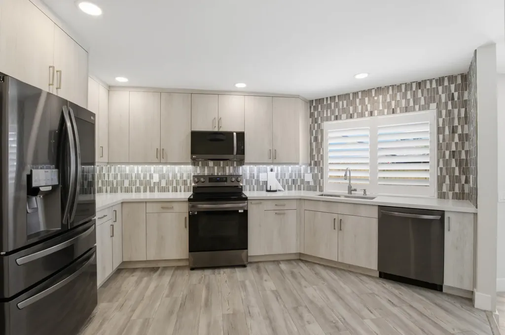 2658 SW 11th Place N Deerfield Beach FL 33442