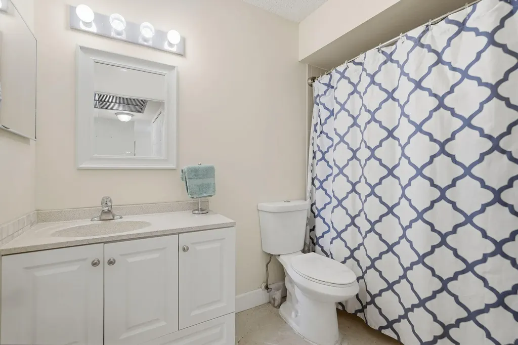 19000 Stewart Circle Boca Raton FL 33496