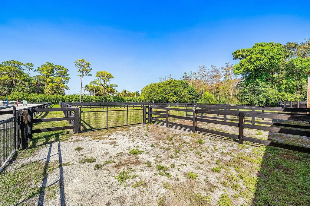 6149 Park Lane E Lake Worth FL 33449