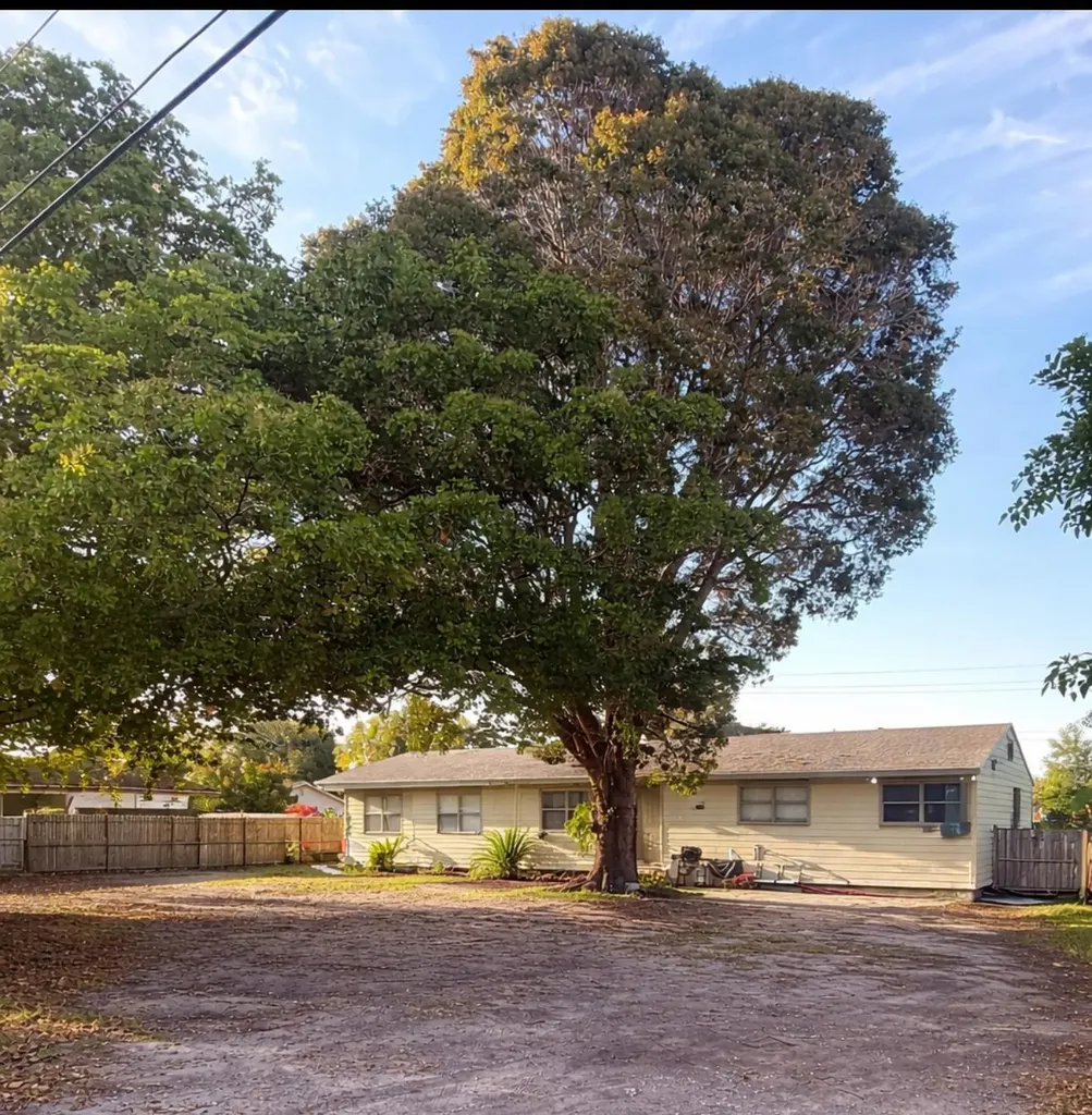 4649 Sunset Lane West Palm Beach FL 33415