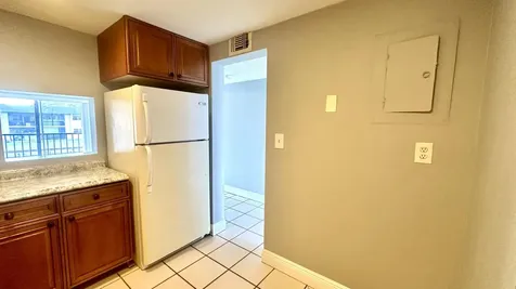 8040 N Colony Circle Tamarac FL 33321