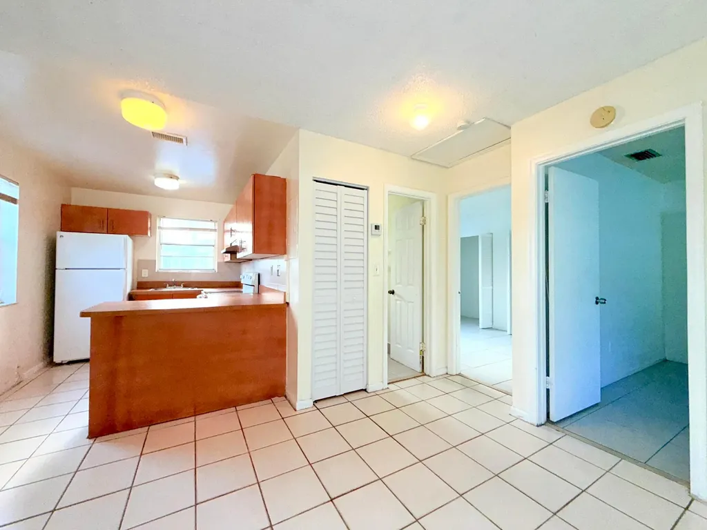 800 NE 14th Street Fort Lauderdale FL 33304