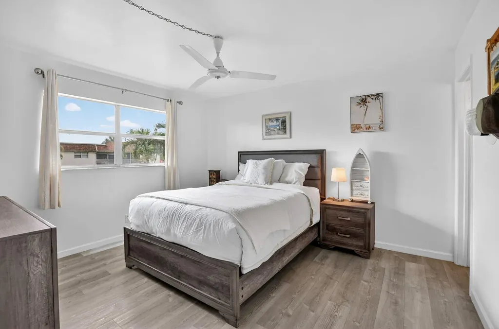 9855 Sandalfoot Boulevard Boca Raton FL 33428