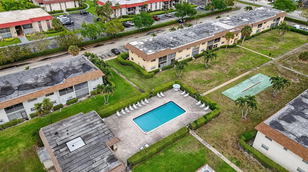 9855 Sandalfoot Boulevard Boca Raton FL 33428