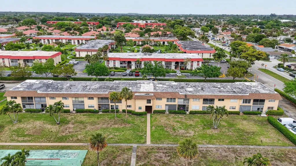 9855 Sandalfoot Boulevard Boca Raton FL 33428