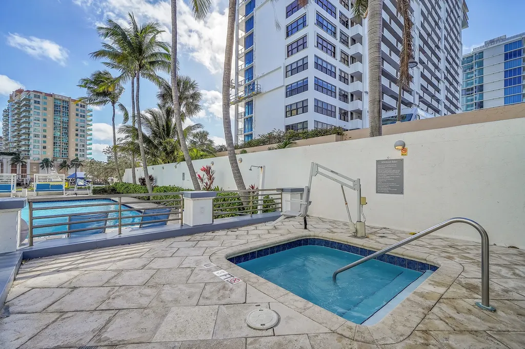 2670 E Sunrise Boulevard Fort Lauderdale FL 33304
