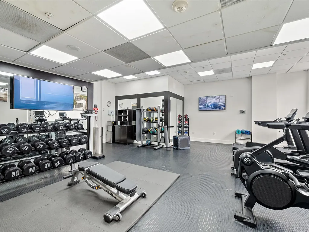2670 E Sunrise Boulevard Fort Lauderdale FL 33304