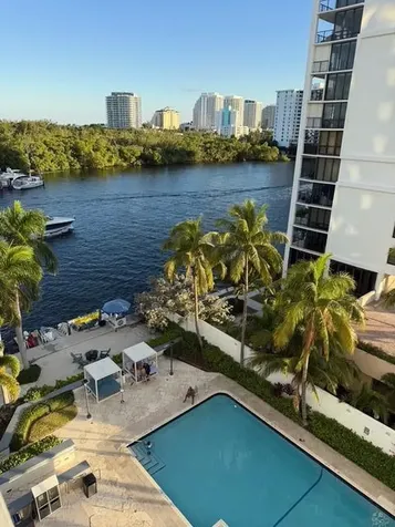 2670 E Sunrise Boulevard Fort Lauderdale FL 33304