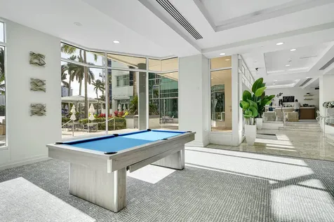 2670 E Sunrise Boulevard Fort Lauderdale FL 33304