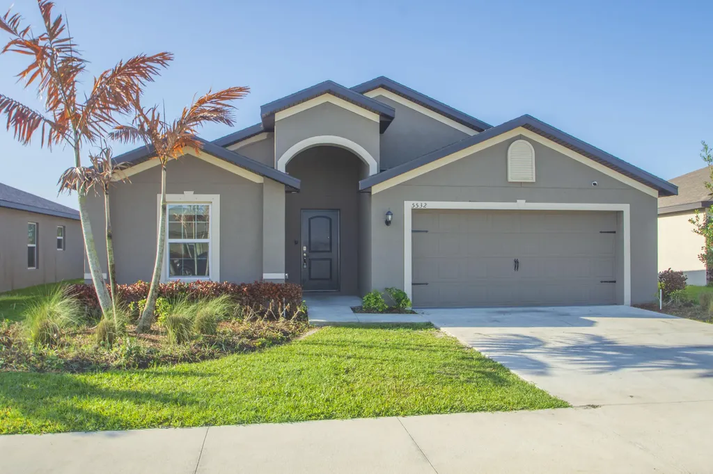 5532 Imagination Drive Fort Pierce FL 34947