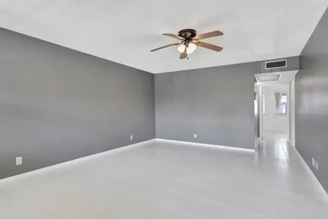 110 E Sheffield E West Palm Beach FL 33417
