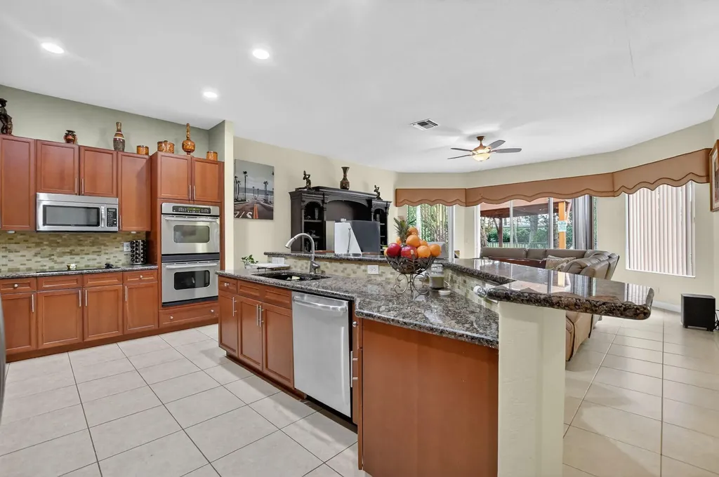 6039 Walnut Hill Drive Lake Worth FL 33467