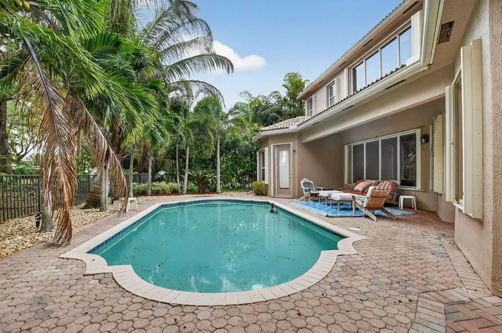 6039 Walnut Hill Drive Lake Worth FL 33467
