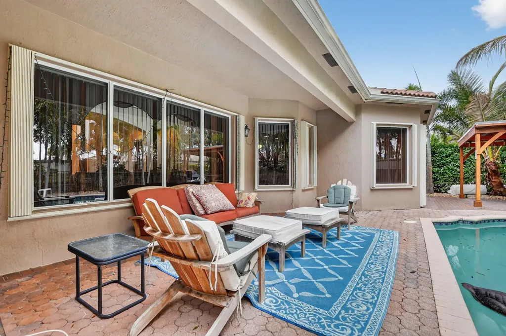 6039 Walnut Hill Drive Lake Worth FL 33467