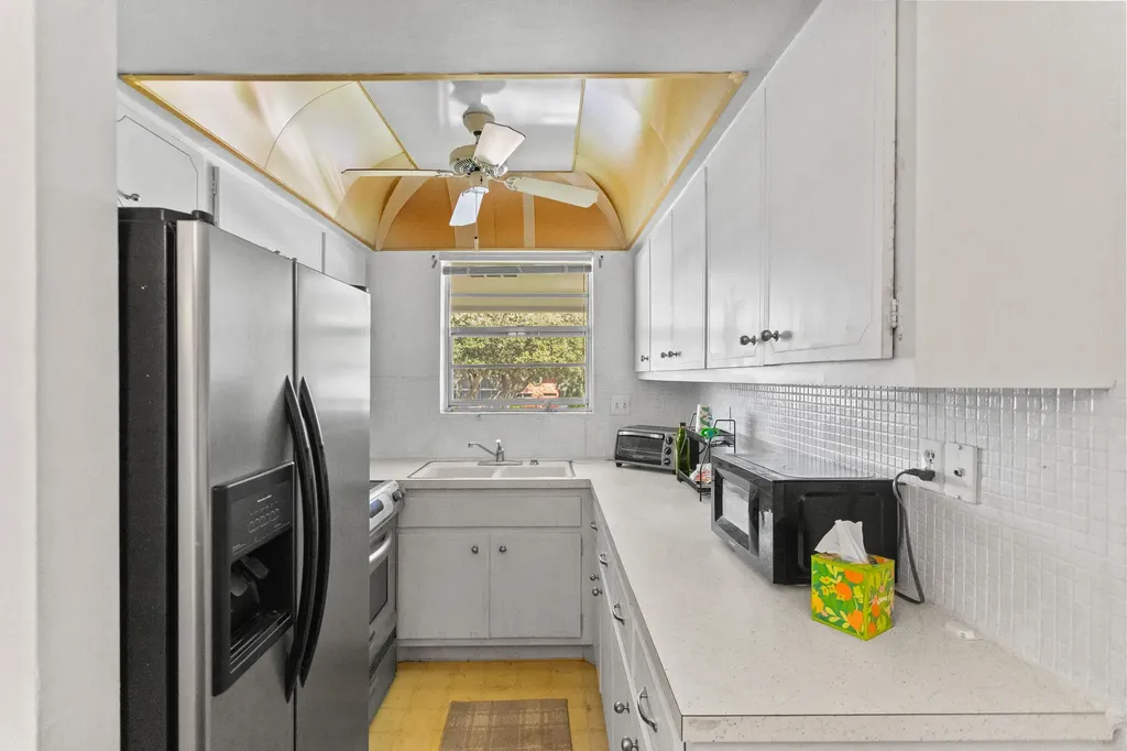 30 SE 13th Street Boca Raton FL 33432