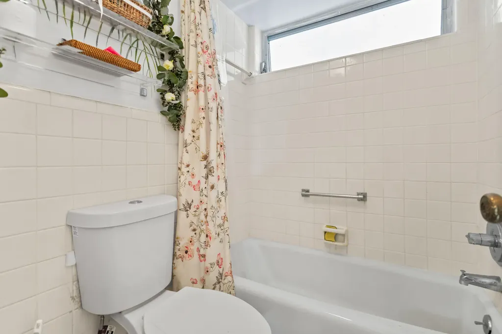 30 SE 13th Street Boca Raton FL 33432