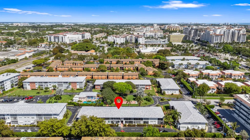 30 SE 13th Street Boca Raton FL 33432