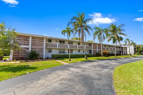30 SE 13th Street Boca Raton FL 33432