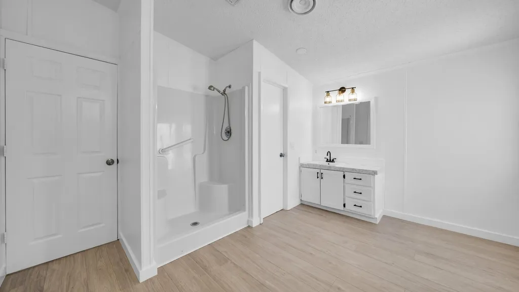 4905 NE 2nd Way Pompano Beach FL 33064