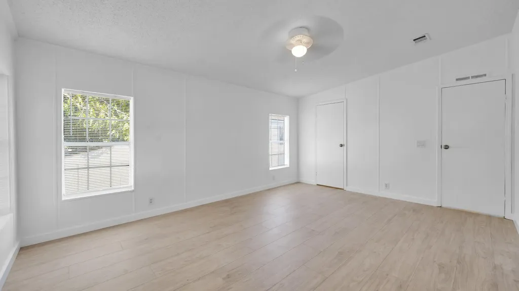 4905 NE 2nd Way Pompano Beach FL 33064