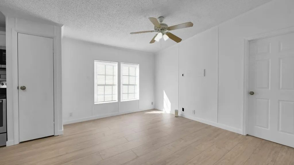 4905 NE 2nd Way Pompano Beach FL 33064